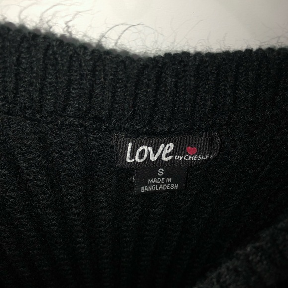 Sweater - Picture 2 of 3